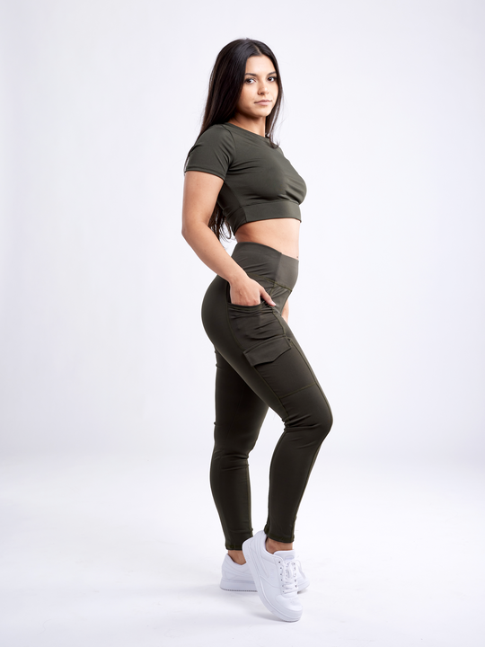 Jupiter Gear: Short-Sleeve Crop Top