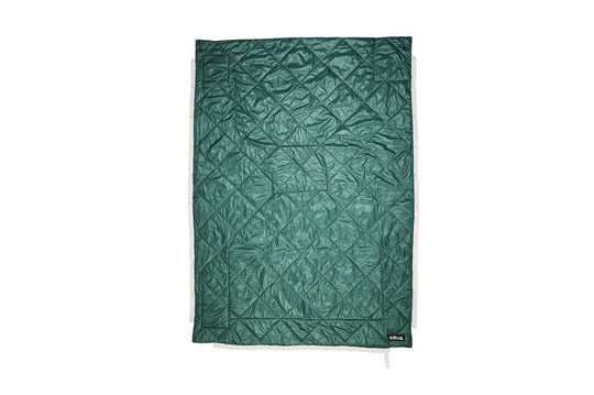 CRUA Outdoors: CULLA INSULATED BLANKET | AVAILABLE IN ORANGE AND GREEN