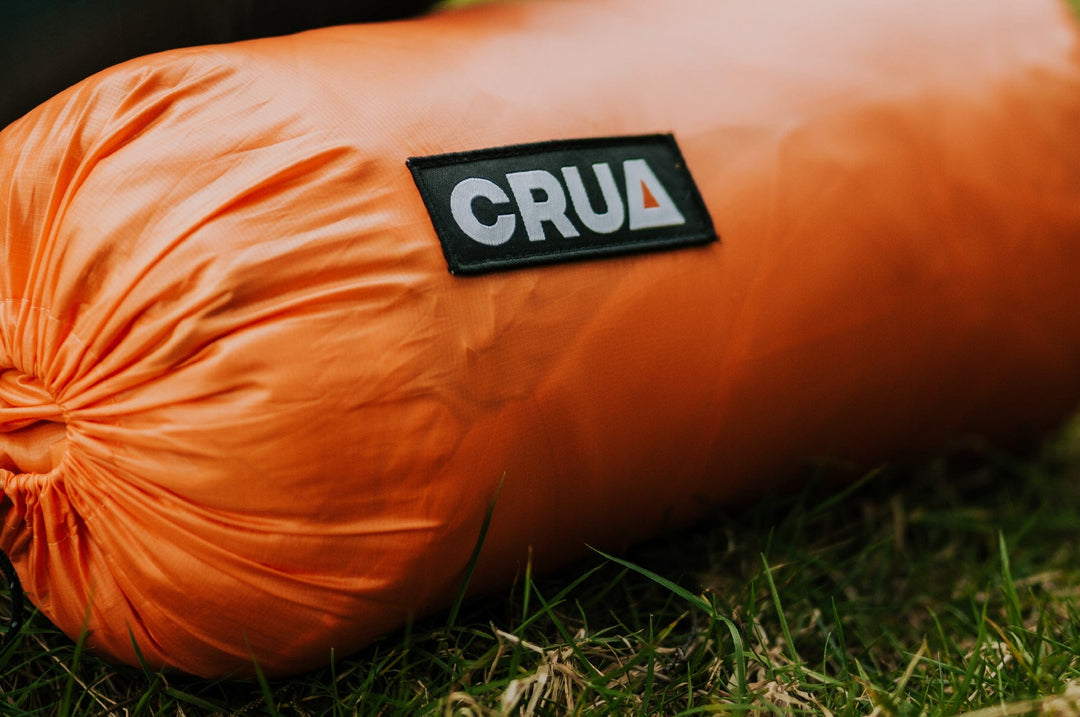 CRUA Outdoors: CULLA INSULATED BLANKET | AVAILABLE IN ORANGE AND GREEN