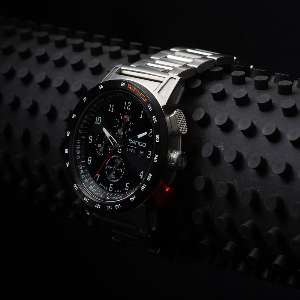 Dango: CR-01 - CHRONO WATCH WITH METAL BRACELET