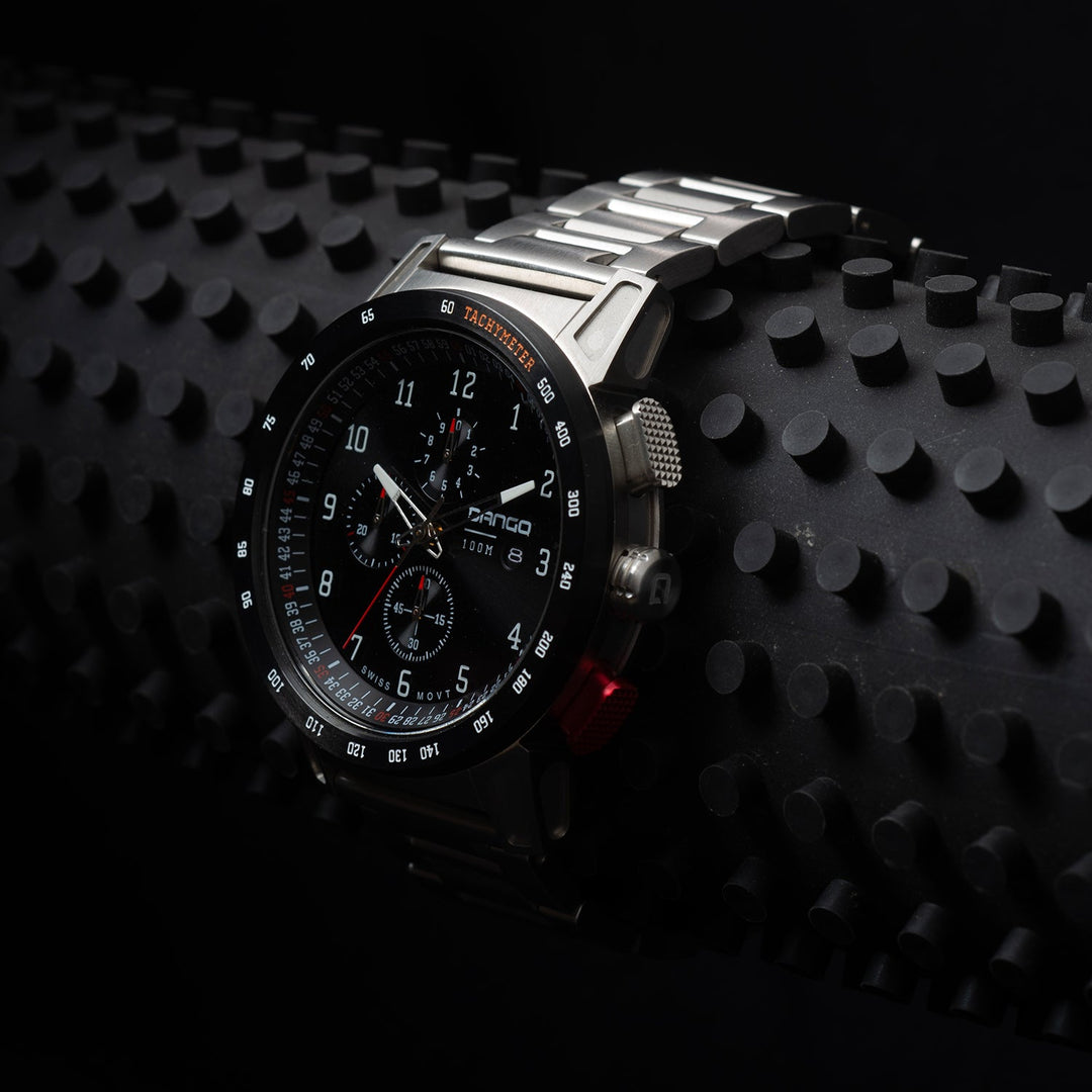 Dango: CR-01 - CHRONO WATCH WITH METAL BRACELET