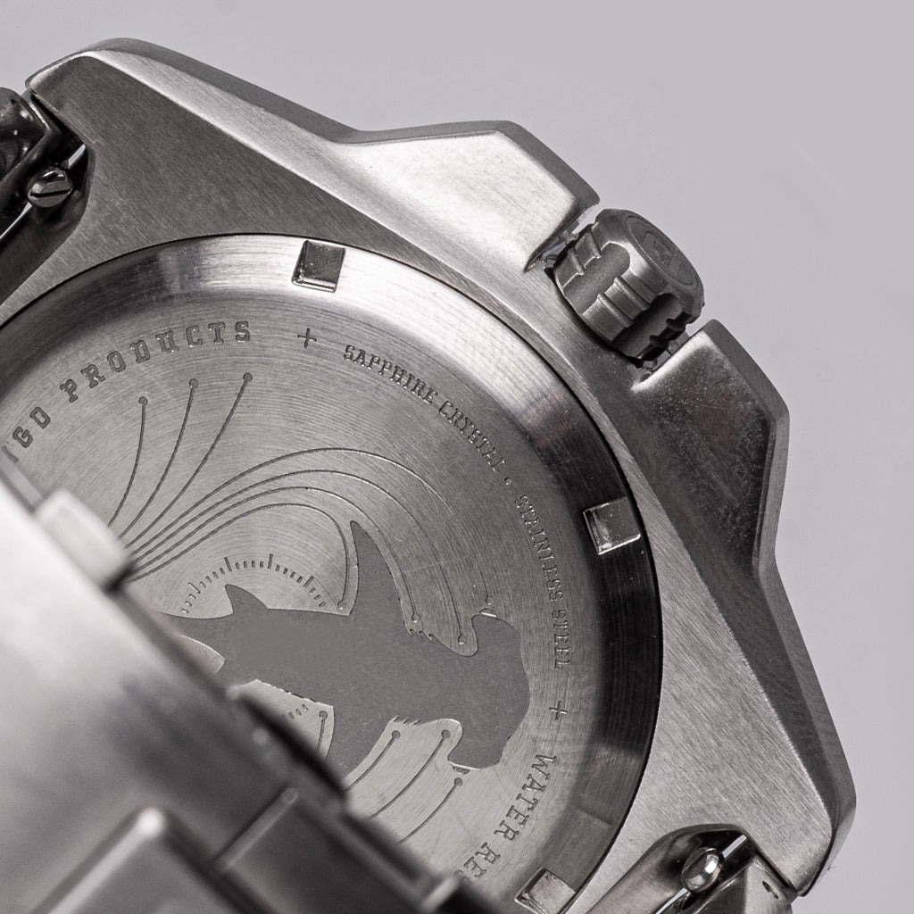 Dango: DV-02 - AUTOMATIC DIVE WATCH WITH METAL BRACELET