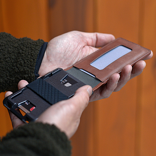 Dango: M1 MAVERICK™ 4 POCKET BIFOLD LEATHER