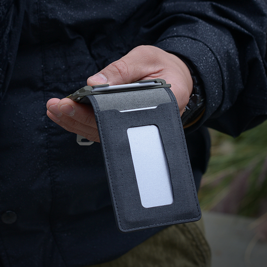 Dango: M1 MAVERICK™ 4 POCKET BIFOLD DTEX WITH MT01 CLASP/MULTI-TOOL